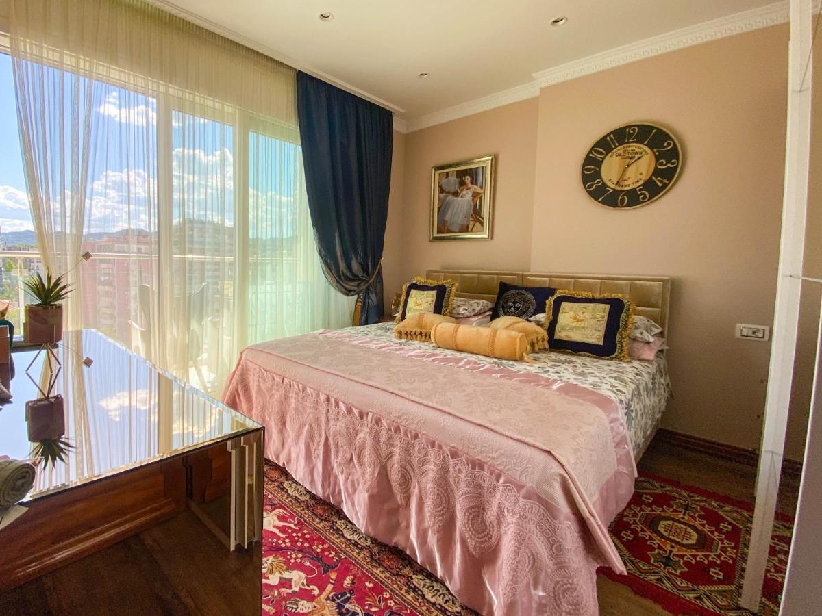Top Luxury Tiranë Luaran gambar