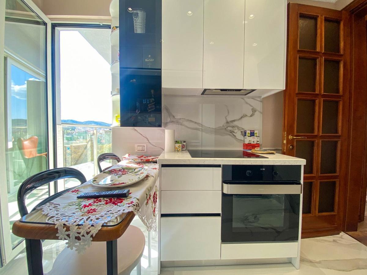 Top Luxury Tiranë Luaran gambar
