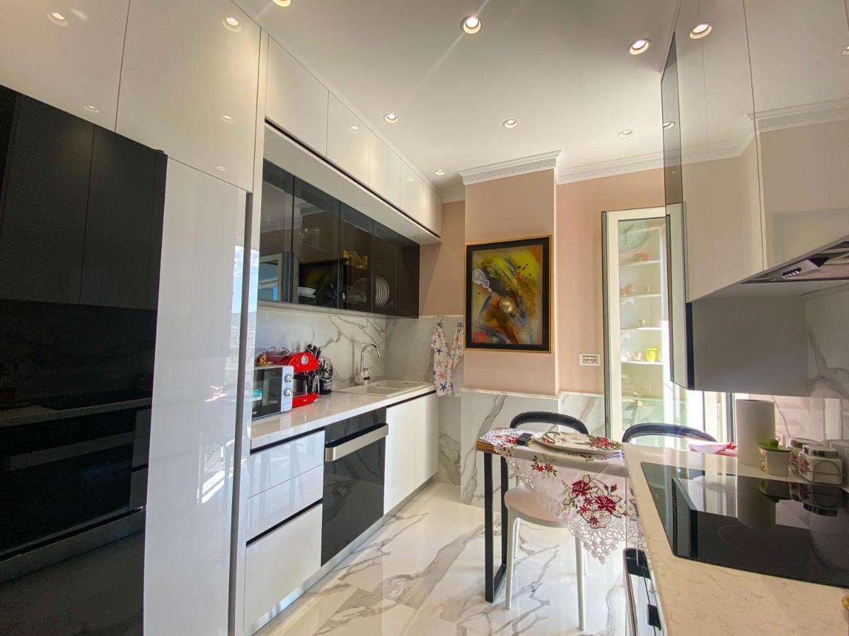 Top Luxury Tiranë Luaran gambar
