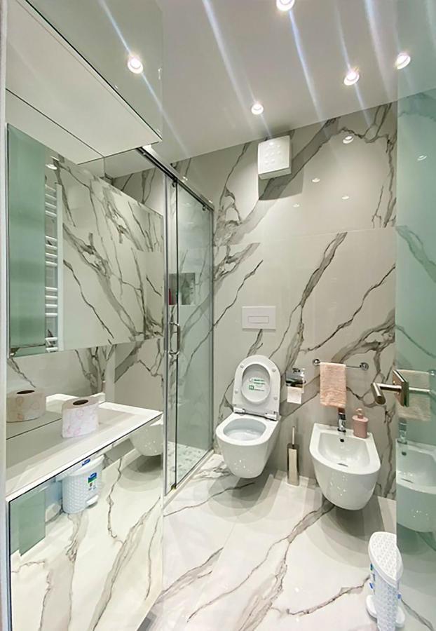 Top Luxury Tiranë Luaran gambar