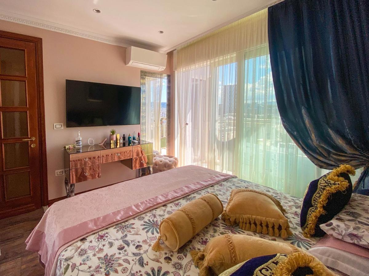 Top Luxury Tiranë Luaran gambar